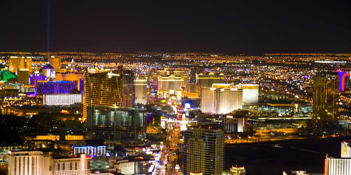 7 Family-Friendly Attractions in Las Vegas With the Kids